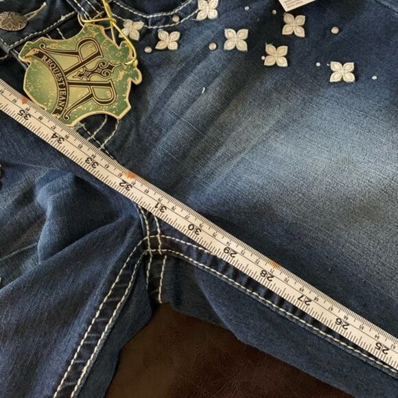 🎀HP🎀 Request Jeans Skinny Distressed Faded Jeans White Flowers & Stitching 9 - Picture 5 of 10